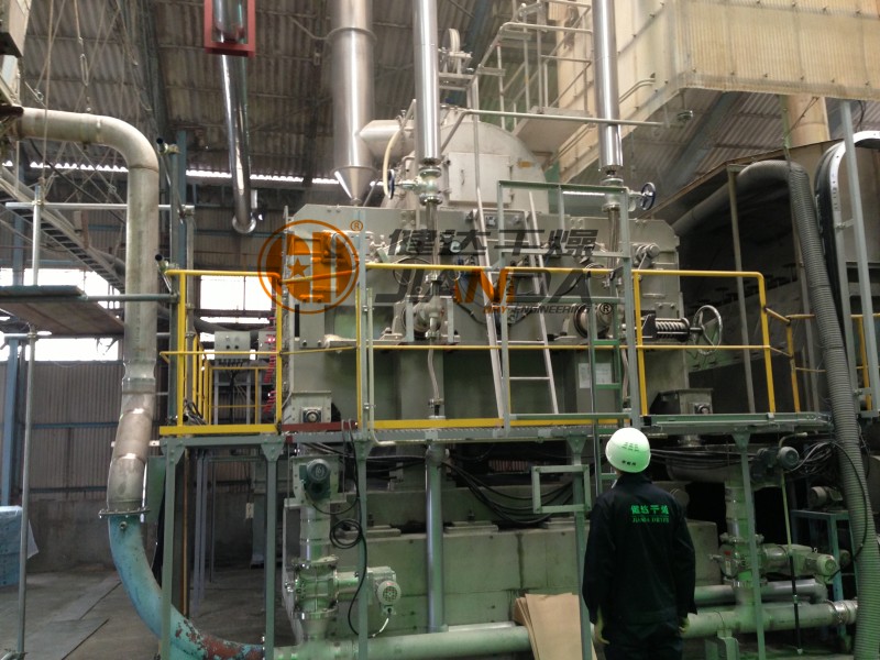 日本三菱双滚筒刮板干燥机应用工程